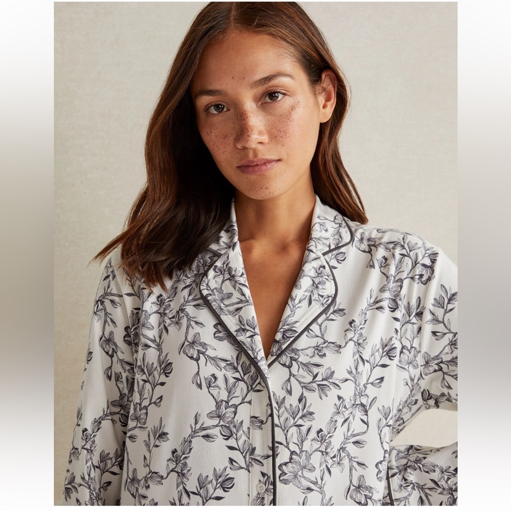 07. Haven Well Within COTTON JERSEY MAGNOLIA
SLEEP SHIRT - Picture 3 of 15